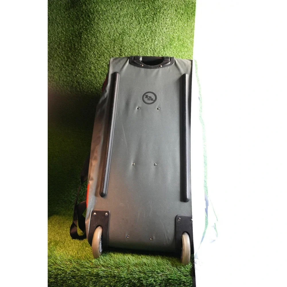 Big Agnes Stagecoach Rolling Duffel Bag Gray Waterproof Large Travel Luggage